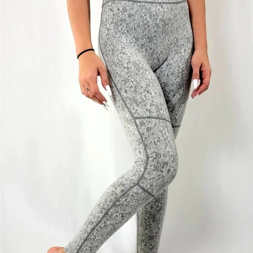 Gymshark gray leggings